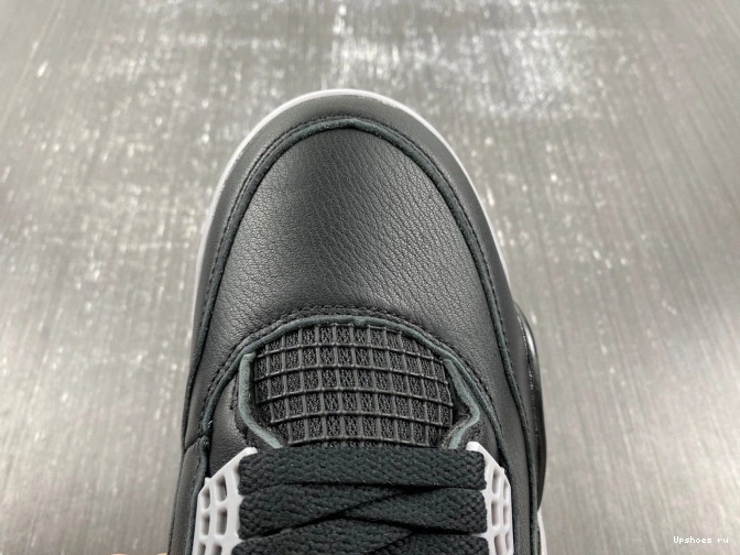  4  Retro Reimagined Bred FV5029-006 Jordan 0818